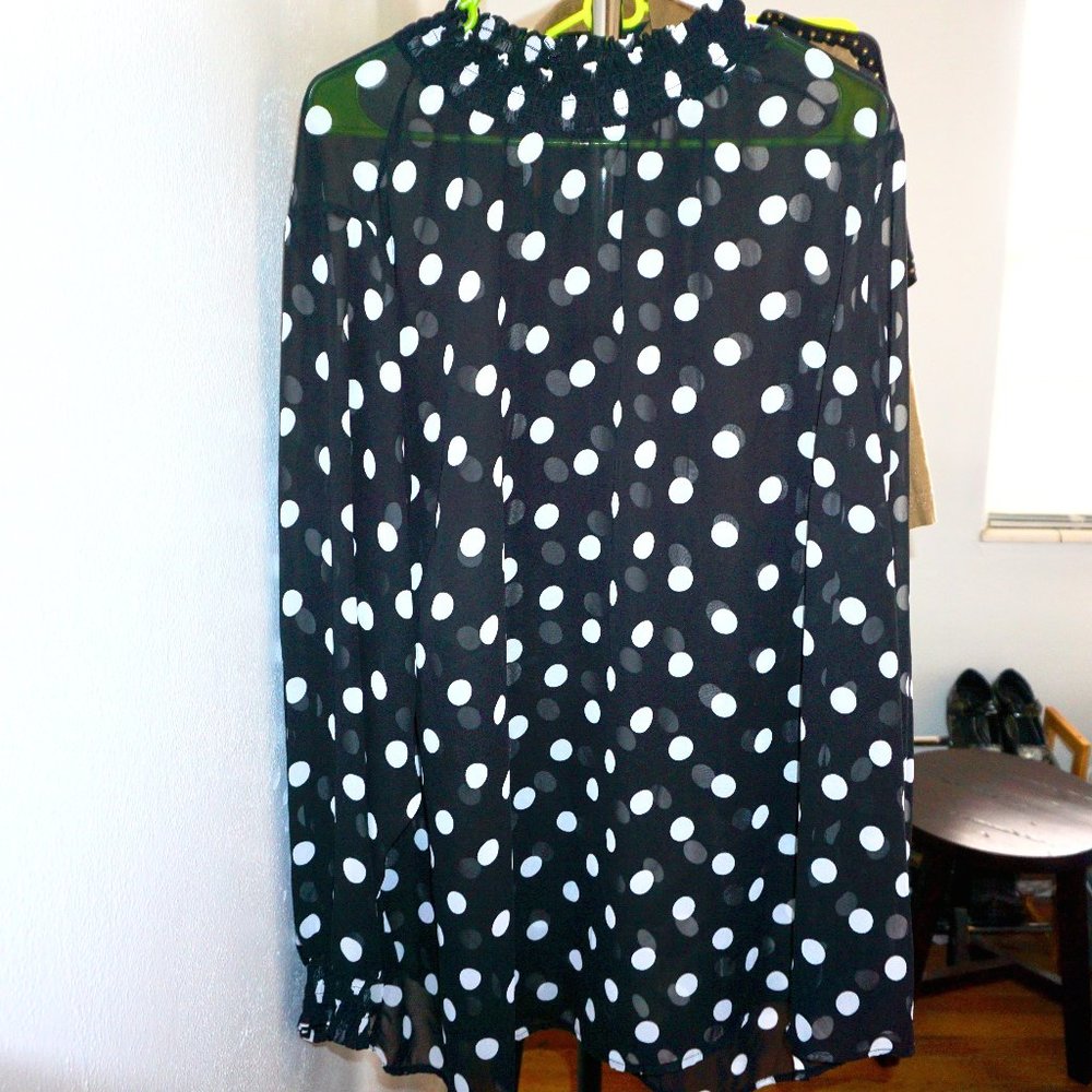 Black and White Polka Dot Blouse Size 4x